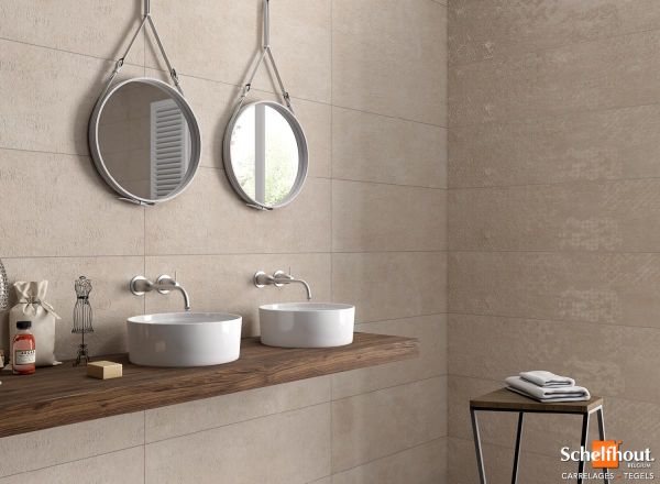 224864_inspirations-carrelage-salle-de-bain-beton-beige-bois-meuble-en-carrelage-tablette-schelfhout.jpg